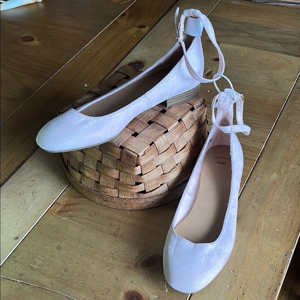 NWT Gap Pink Ballet Flats❤️❤️